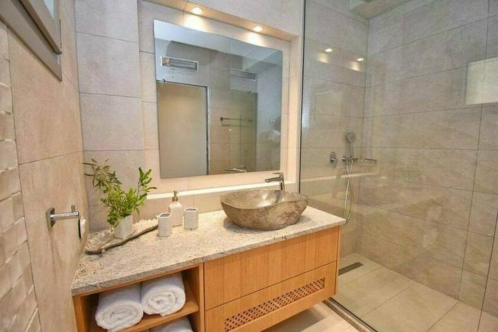 Gîte pour 10 personnes, avec jardin et piscine ainsi que sauna et vue à Drap - 2