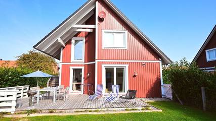 Ferienhaus für 4 Personen, mit Garten und Sauna sowie Ausblick in Blekendorf