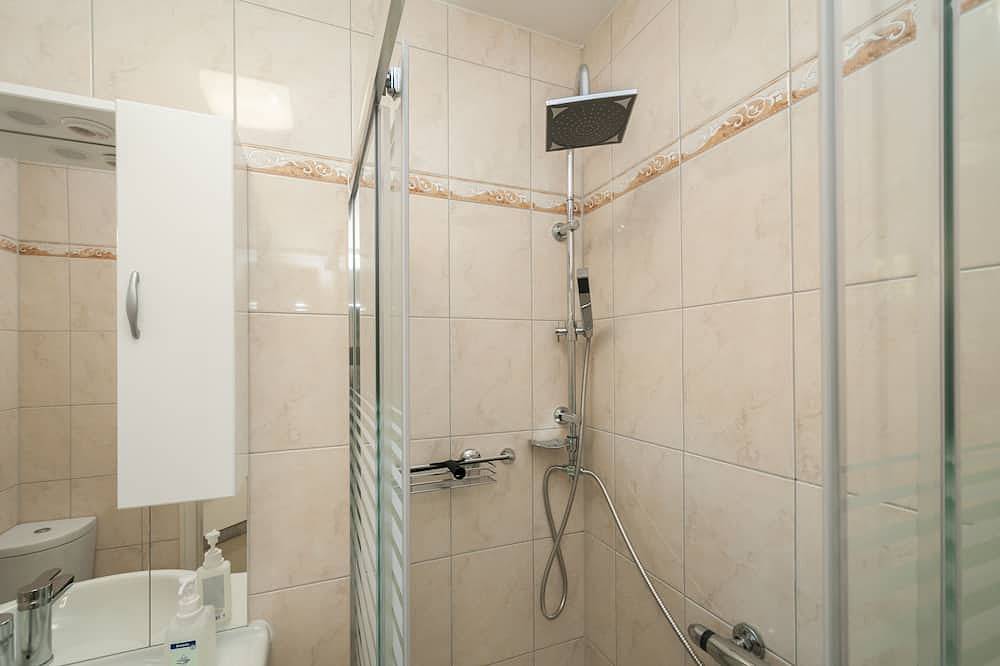 Ganze Wohnung, Helle Wohnung mit Terrasse in Billstedt, Hamburg