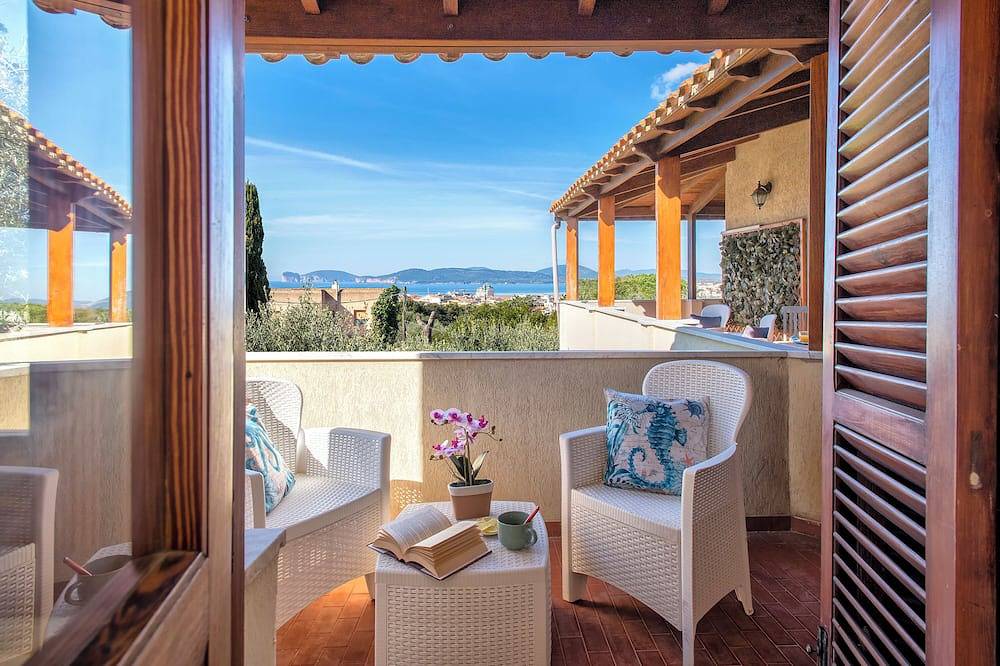 Villa for 8 People in Alghero, Sassari Province