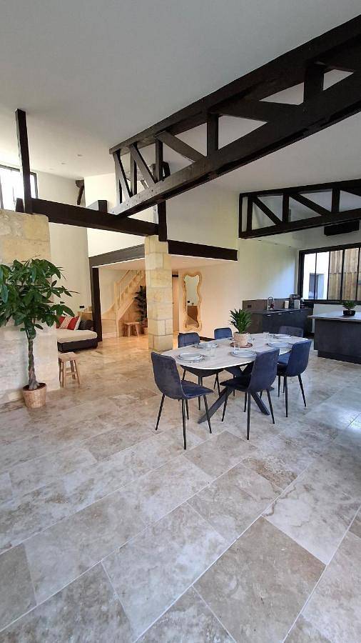 Maison de vacances pour 6 personnes, avec jacuzzi et terrasse ainsi que jardin et sauna