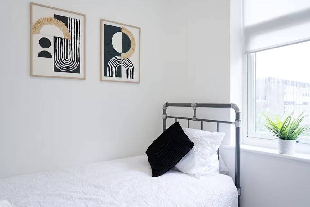 Contractors, Business, Leisure | Free Parking in Wigan, Grand Manchester