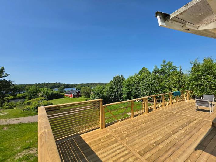 Villa für 15 Personen, mit Balkon/Terrasse und Meerblick sowie Seeblick in Schweden - 2