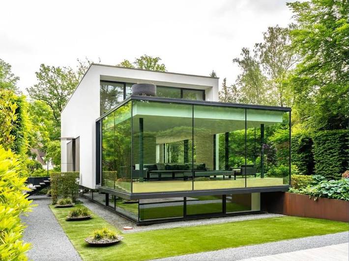 Villa pour 8 personnes, avec Terrasse et Piscine ainsi que Sauna et Vue à Uccle