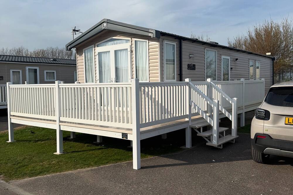Luxury 8-Berth Caravan in Camber Sands in Camber, Sussex Est