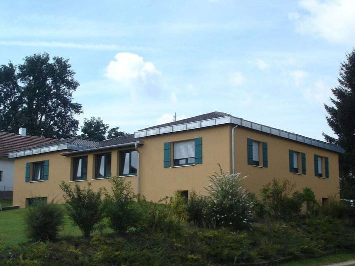 Ferienhaus für 8 Personen, mit Whirlpool und Garten in Schorndorf