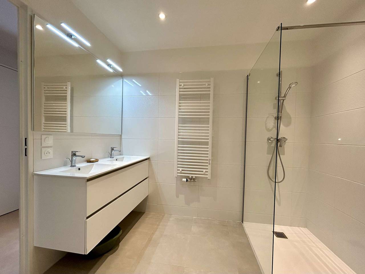 Apartamento entero, Apartamento nuevo 4 habitaciones para 6 personas con terraza en Briançon in Briançon, Serre Chevalier