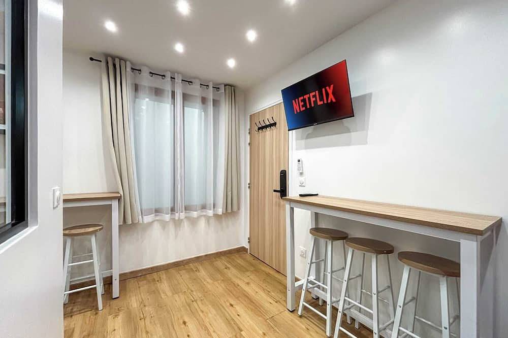 Ganze Wohnung, Hoche B 05 - Ein Schlafzimmer Wohnung, Schläft 4 in Le Pré-Saint-Gervais, Seine-Saint-Denis