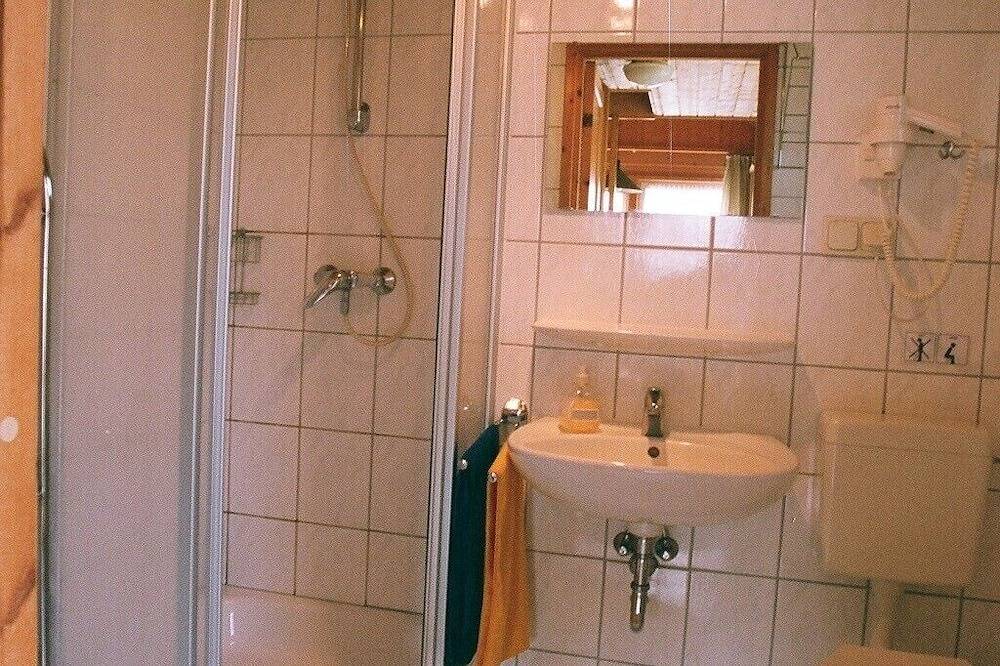 Mecklenburgische Seenplatte! Familienfreundliches, gemütliches Ferienhaus, Wlan in Userin, Mecklenburg-Strelitz