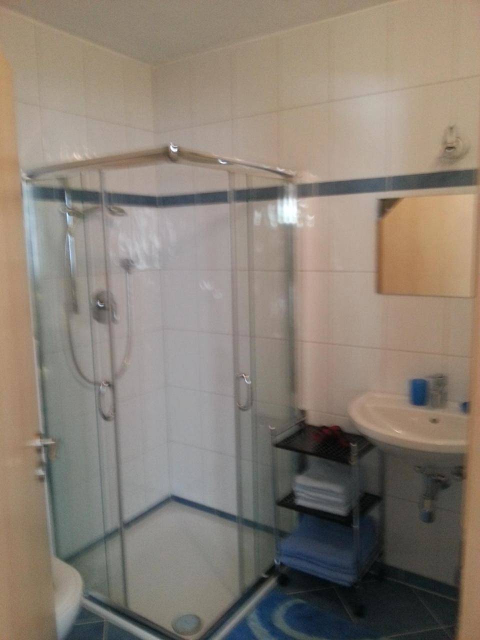 Ganze Wohnung, Two-Bedroom Apartment with Terrace in Stubaier Alpen, Trins
