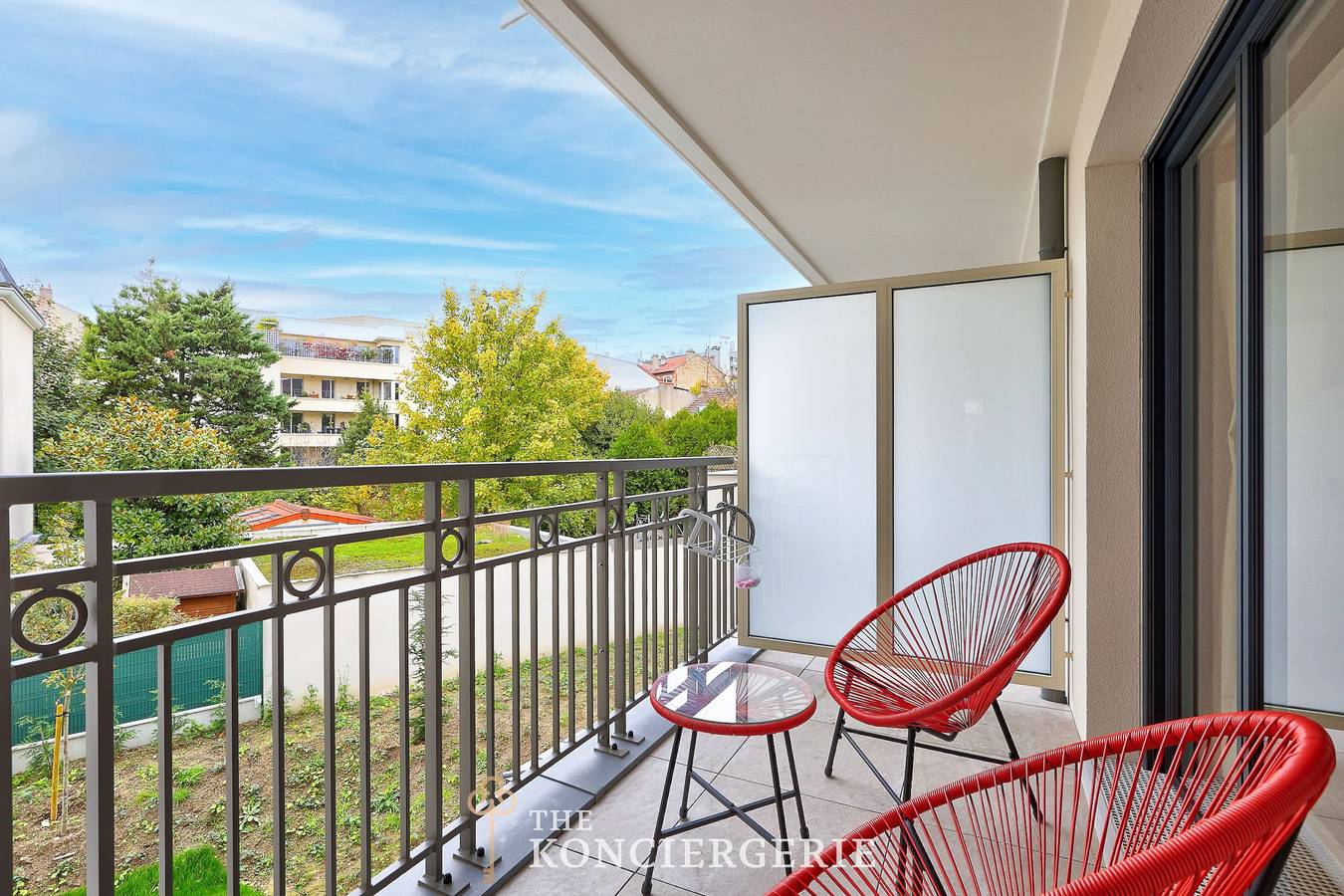 Geheel appartement, Appartement avec balcon – Proche de l’Hippodrome in Suresnes, Hauts-de-Seine