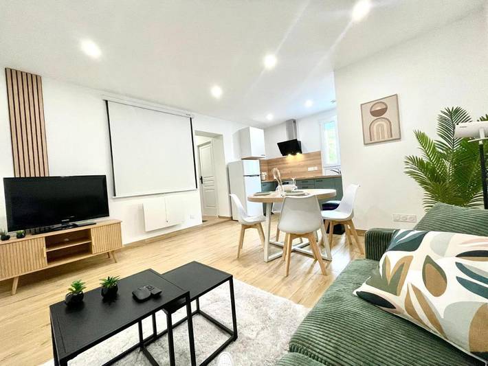Gîte pour 2 personnes, avec balcon à Bellegarde-sur-Valserine - 2