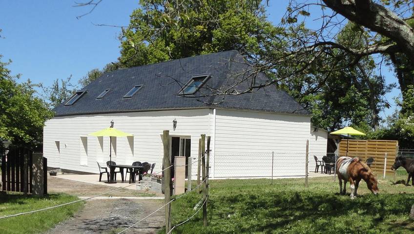 Gîte pour 7 personnes, avec terrasse et jardin dans Centre Equestre Les Centaures Vattetot Sur Mer