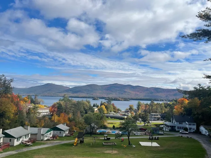 Resort para 5 personas, con balcón y piscina además de vistas y vistas al lago - 1