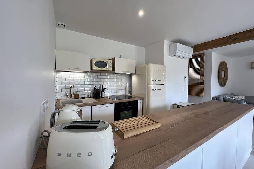Ganze Wohnung, Apartment-Ensuite-Design-Stadtblick-Apartement in Villefranche-de-Rouergue, Aveyron