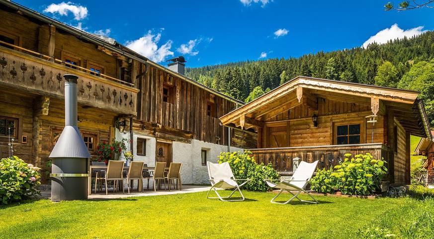 Vakantiehuis voor 18 personen, with balkon and sauna as well as tuin in Hinterglemm