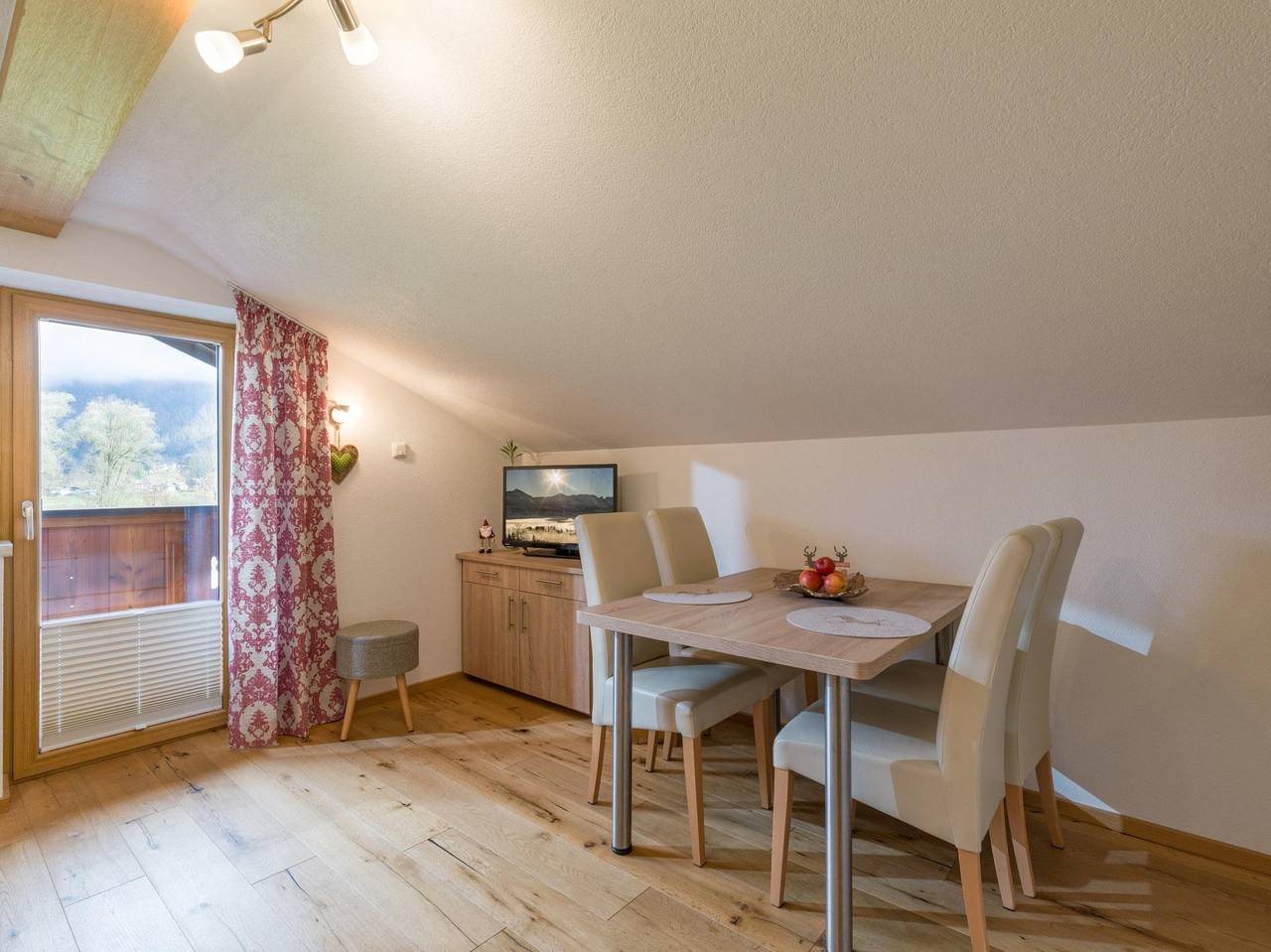 Apartamento vacacional entero, Appartement Lendgasse Dachgeschoss in Kössen, Montes del Kaiser