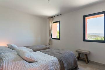 Villa pour 8 Personnes dans Vaison-la-Romaine, Parc naturel régional du Mont-Ventoux, Photo 4