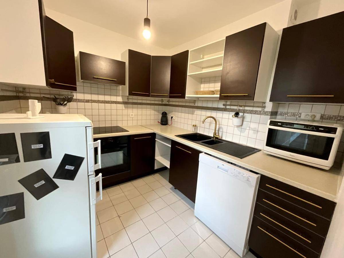 Appartement entier, Three-Bedroom Apartment in Clamart, Hauts-de-Seine