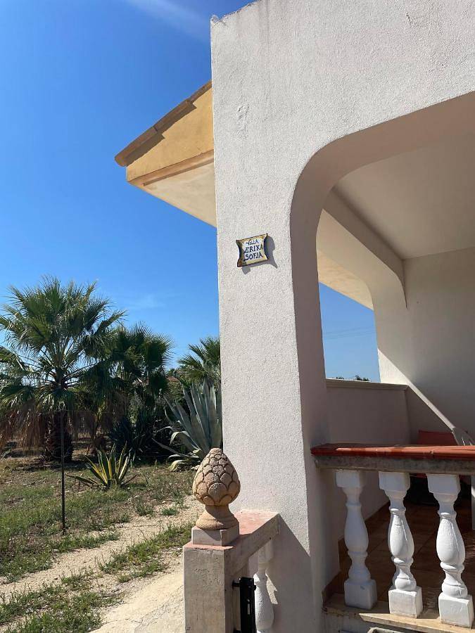 Appartamento per 4 persone, con Terrazza e Giardino nonché Panorama a Porto Palo