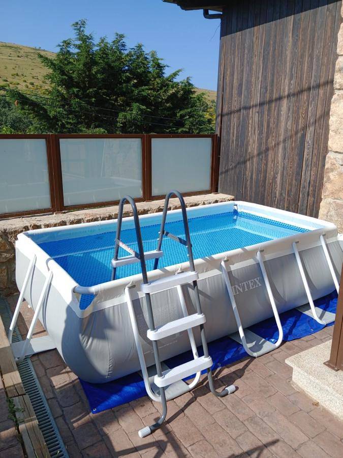 Casa rural para 15 personas, con piscina además de vistas y jardín, Se admiten mascotas en Santa María de la Alameda - 2