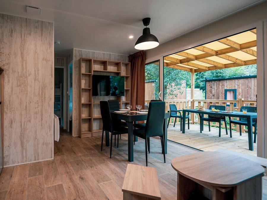 Camping Domaine de l'Orangerie de Lanniron   - Mobile home 10 persons - Sunêlia Luxe Twin 10 people - 5 bedrooms in Quimper, Quimper region