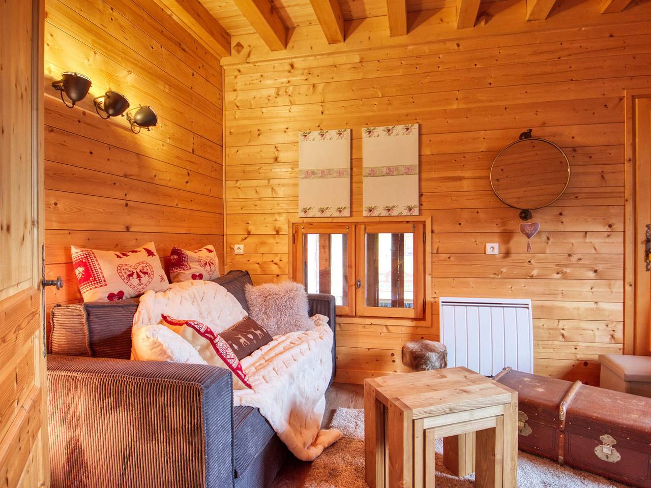 Apartamento entero, Apartamento renovado en el corazón del pueblo, ideal para 8 personas con acceso al Grand Massif. in Station de Morillon, Grand Massif