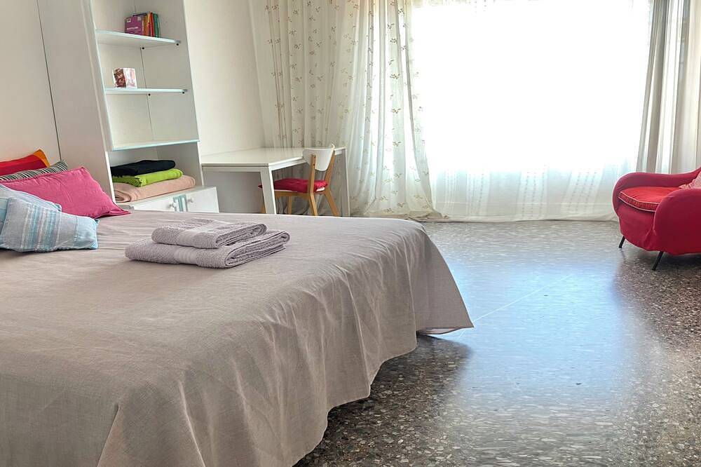 Sunset Colosseum Superior B&B in Rome, Rome Province
