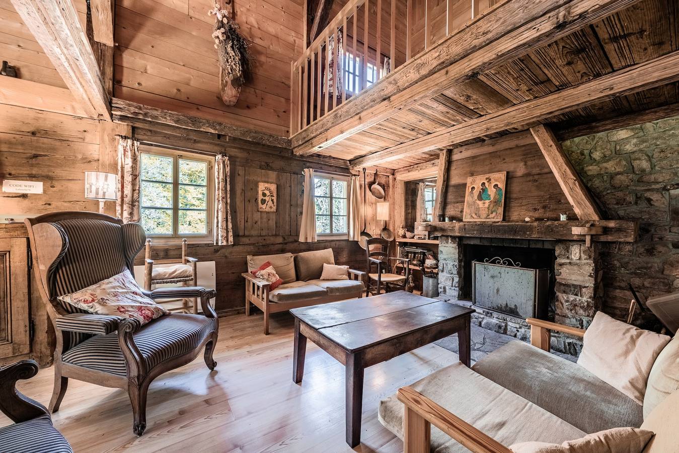 Chalet « Familial Chaleureux » avec vue sur la montagne, terrasse partagée et Wi-Fi in Abondance, Les Portes du Soleil