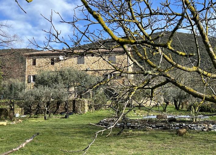 Gîte pour 4 personnes, avec piscine et jardin à Saint-Florent-sur-Auzonnet - 2