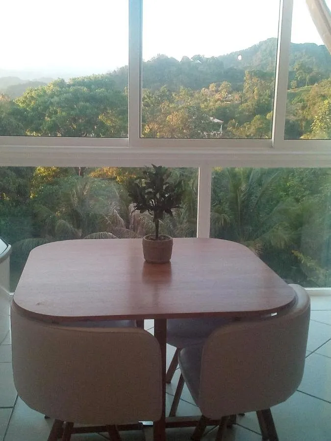 Apartamento de vacaciones para 4 personas, con jardín y vistas - 1