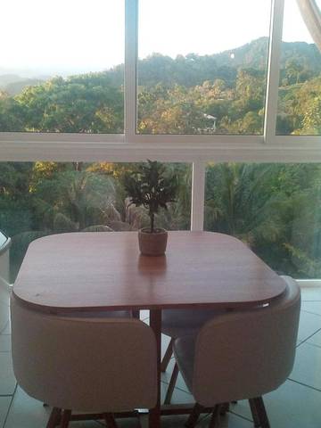 Gîte pour 4 personnes, avec jardin et vue dans Bellefontaine (Martinique)