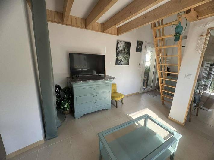 Appartement de vacances pour 5 personnes, avec jardin ainsi que piscine et vue