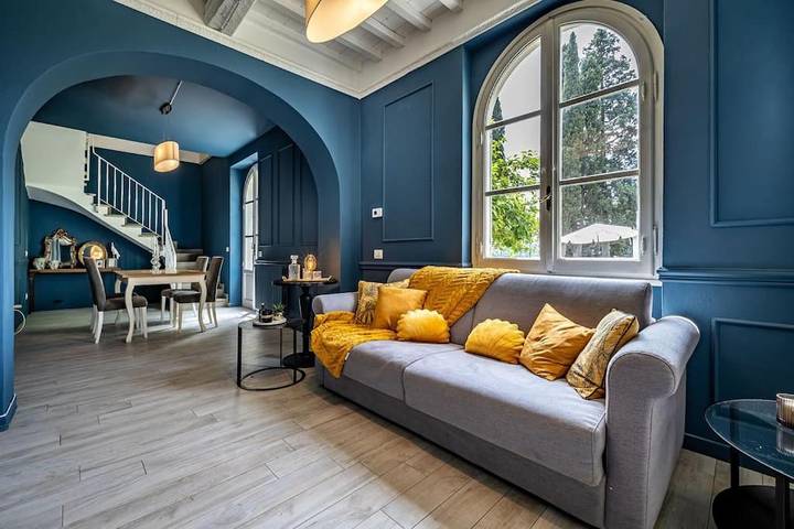 Gîte pour 8 personnes, avec jardin ainsi que piscine et jacuzzi à Fiesole