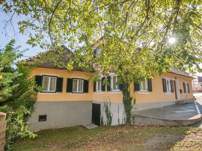 Ferienhaus für 8 Personen, mit Terrasse und Garten, kinderfreundlich