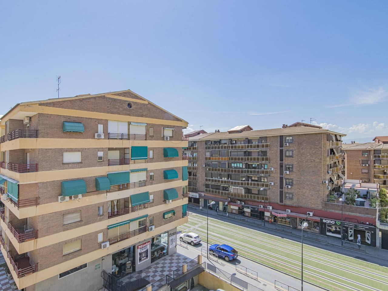 Ganze Wohnung, Gemütliche Wohnung mit Balkon in der Nähe von Granada Zentrum in Beiro, Granada