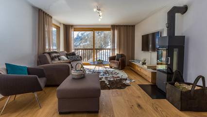Gîte pour 4 personnes, avec sauna ainsi que jardin et balcon dans Grimentz