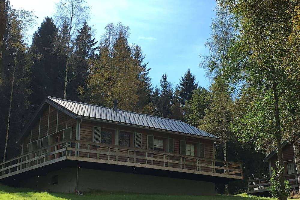 Le fagnes, i boschi, il lago e il circuito disponibili!  Chalet \"Le Voyageur\" in Büllingen, Riserva naturale Hautes Fagnes