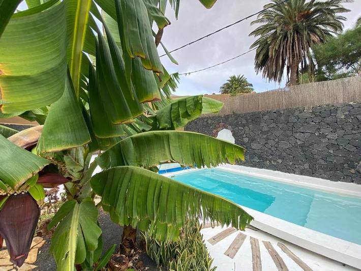 Chalet para 7 personas, con terraza además de jardín y piscina, Se admiten mascotas - 1