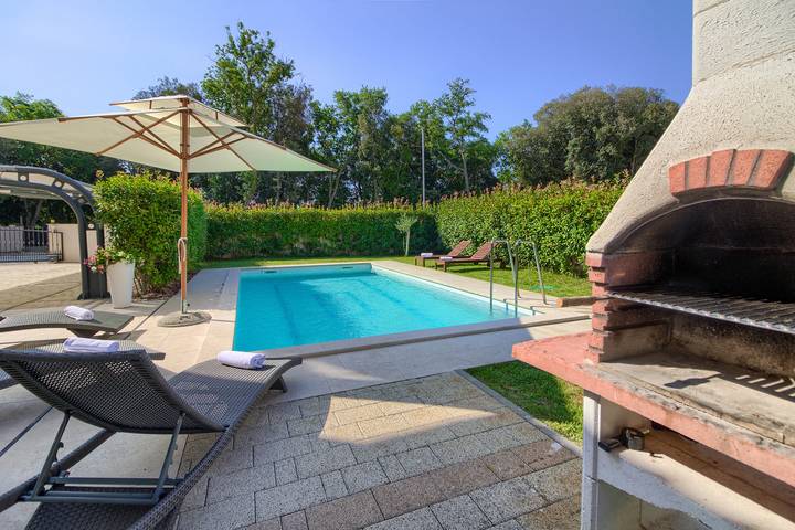Villa für 10 Personen, mit Balkon und Terrasse sowie Garten und Kinderpool in Medulin - 2