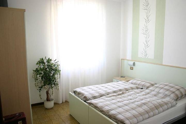 Ganze Wohnung, #208 Casa Allegro für 4 Persoen, Pool, Seeblick in Gardola, Tignale