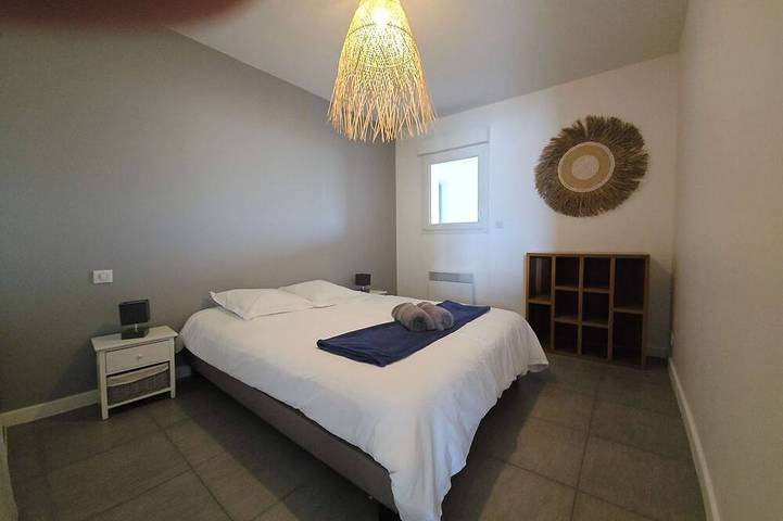 Ganze Wohnung, T3 65m2 + Terrasse 15m2 Meerblick, 6 Personen, kostenloses WIFI, Parkplatz inbegriffen, Nr. 5 in Lacanau Ocean, Lacanau