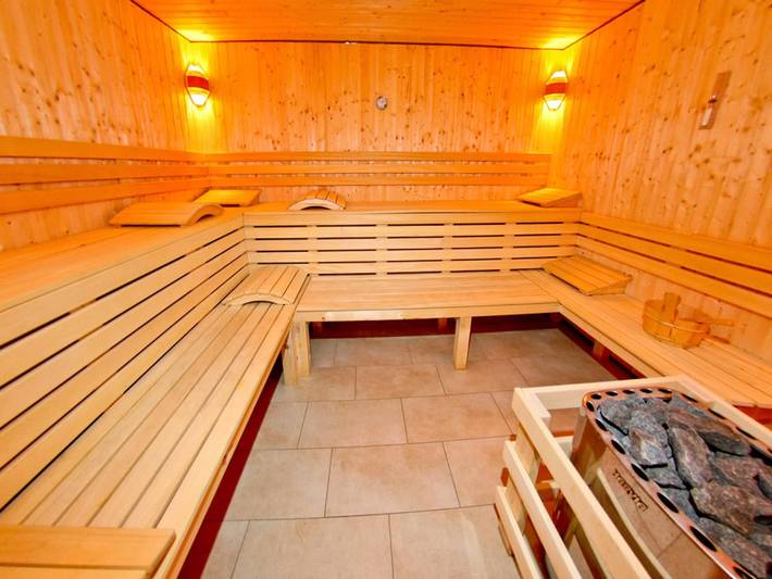 Ferienwohnung für 16 Personen, mit Garten und Balkon sowie Sauna, kinderfreundlich im Siegerland - 4