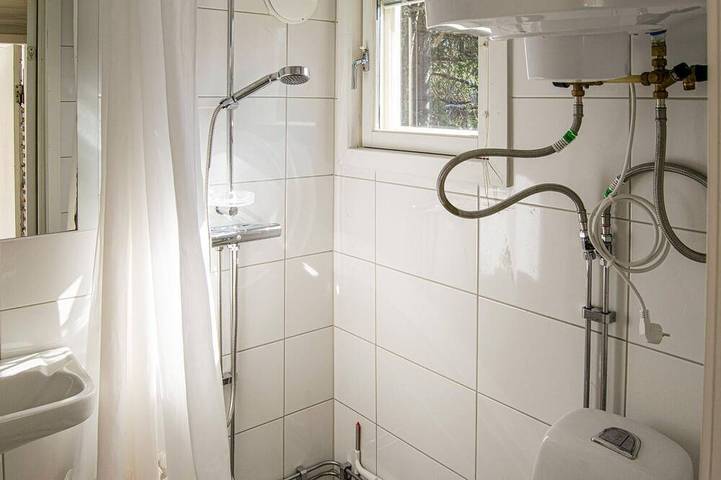 1 bedroom beautiful home in Brottby in Vallentuna, Schwedische Ostsee