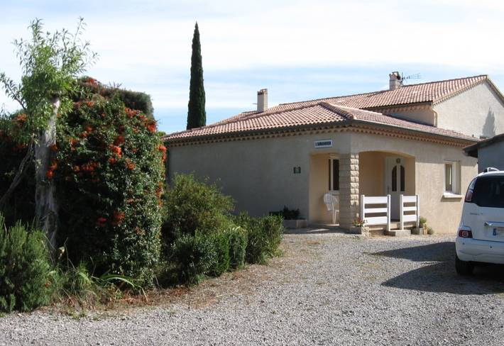 Gîte pour 4 personnes, avec terrasse - 1
