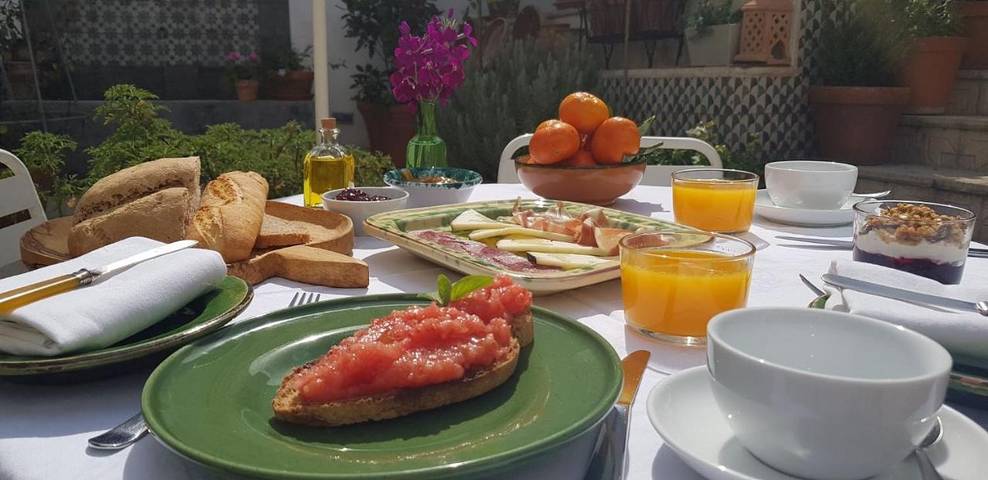 Alojamiento y desayuno para 2 personas, con terraza y jardín, Se admiten mascotas en Sierras Subbéticas - 4