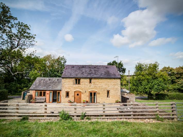 Log cabin for 4 people in Warwickshire