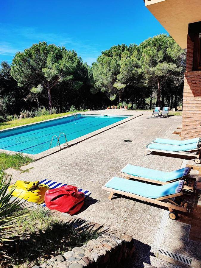 Chalet para 9 personas, con jardín además de vistas y piscina en Valles Oriental - 2