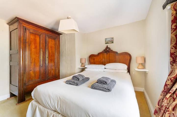 4 Bed in Hawkshead (oc-lr116) in Lake District