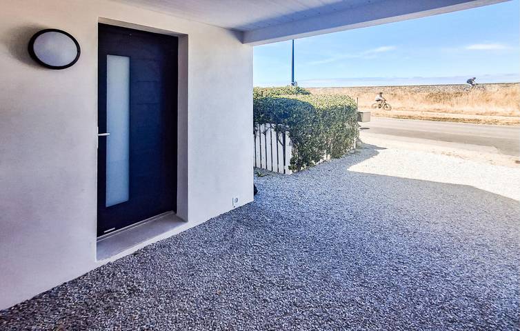Apartamento vacacional entero, Encantador apartamento con jardín, cerca de la playa de Pors-Carn in Penmarch, Region de Quimper